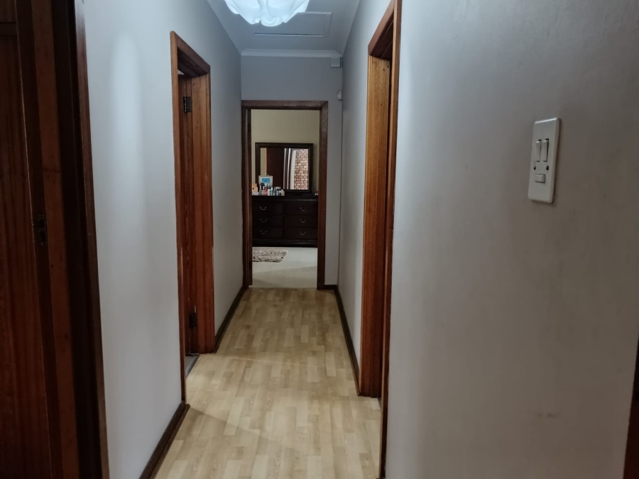 4 Bedroom Property for Sale in Beacon Bay North Eastern Cape